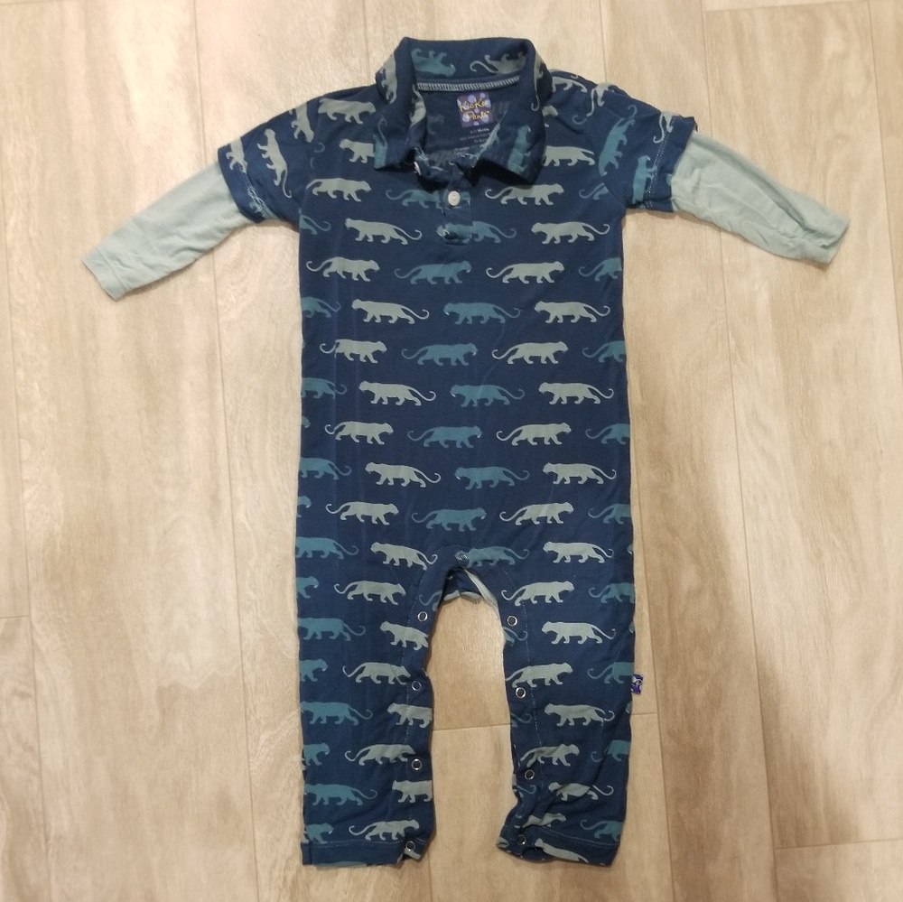 Kickee peacock sabertooth footie